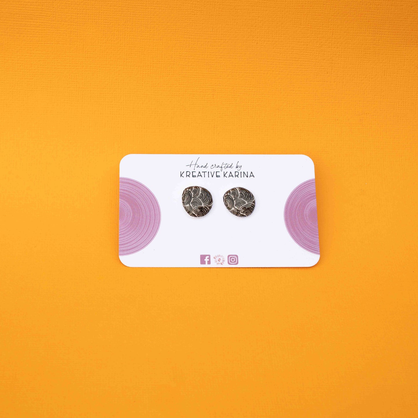 Resin studs (SOLD OUT)